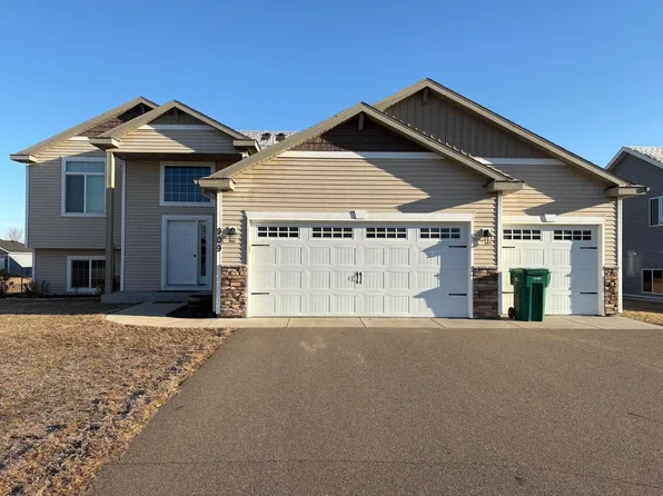 909 4th St NE, Rice, MN 56367