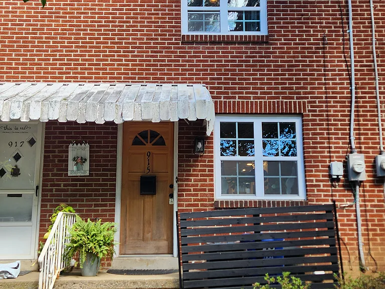 915 Union St — Photo 1