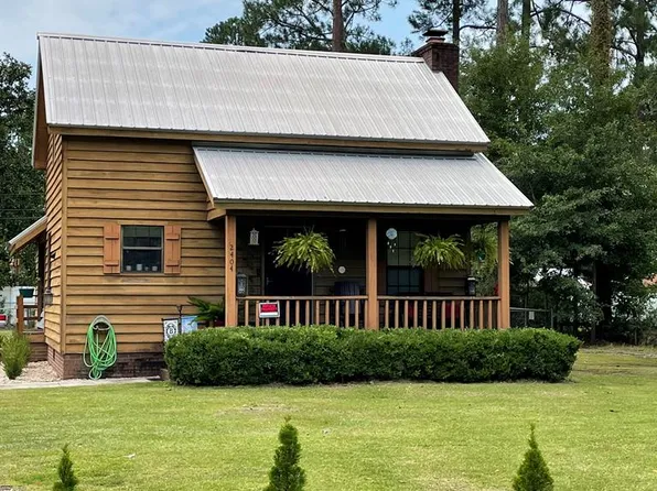 2404 5th St SE, Moultrie, GA 31768
