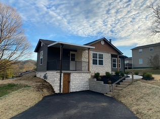 811 Ridgeview Dr, Clinton, TN 37716