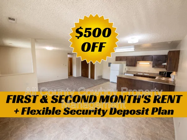 1314 Gibbon St APT E13, Laramie, WY 82072