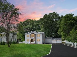 755 Terhune Dr, Wayne, NJ 07470