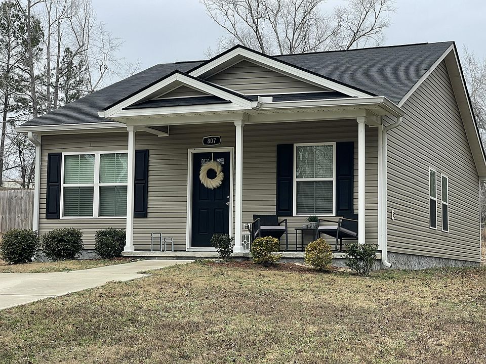 1st image of 807 Stephens Street