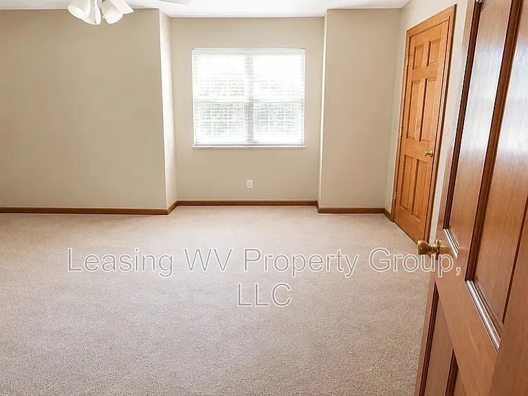705 Charlie St — Photo 4