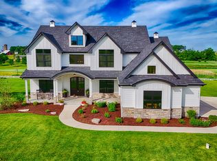 7437 Clubhouse Dr, Yorkville, IL