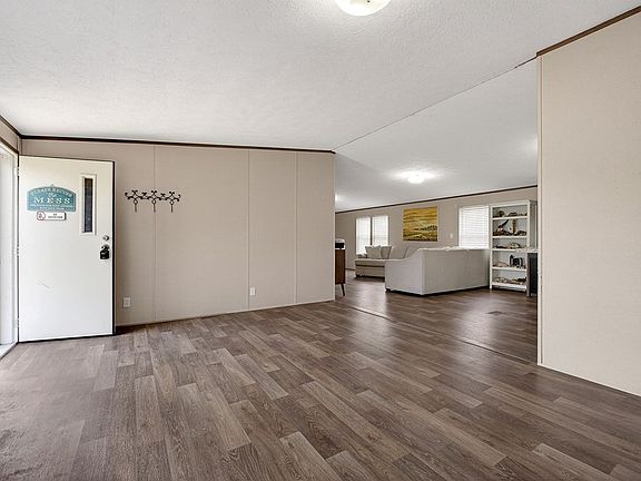 5th image of 550 N Center Point Acres