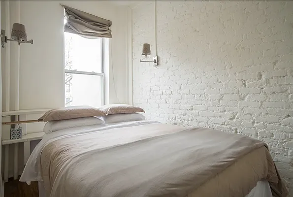 Rented by Douglas Elliman | media 7