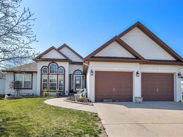 13880 Station Dr, Platte City, MO 64079