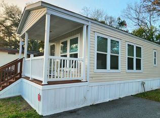 9109 Fairglade Dr N, Jacksonville, FL 32221