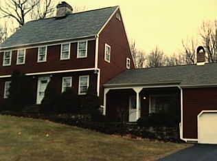 100 Golden Hl, Trumbull, CT 06611