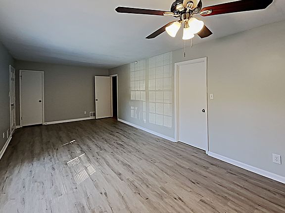 4th image of 4521 Frank Aiken Rd