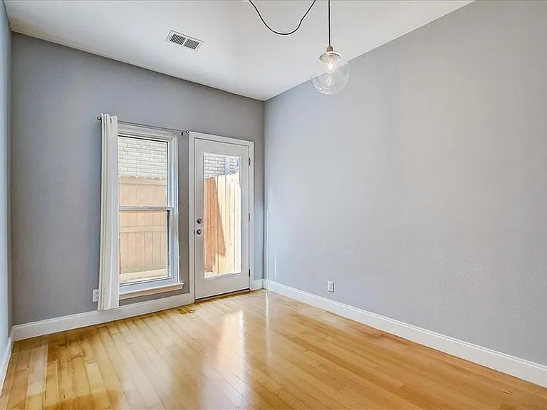 1307 Kinney Ave #162 — Photo 15