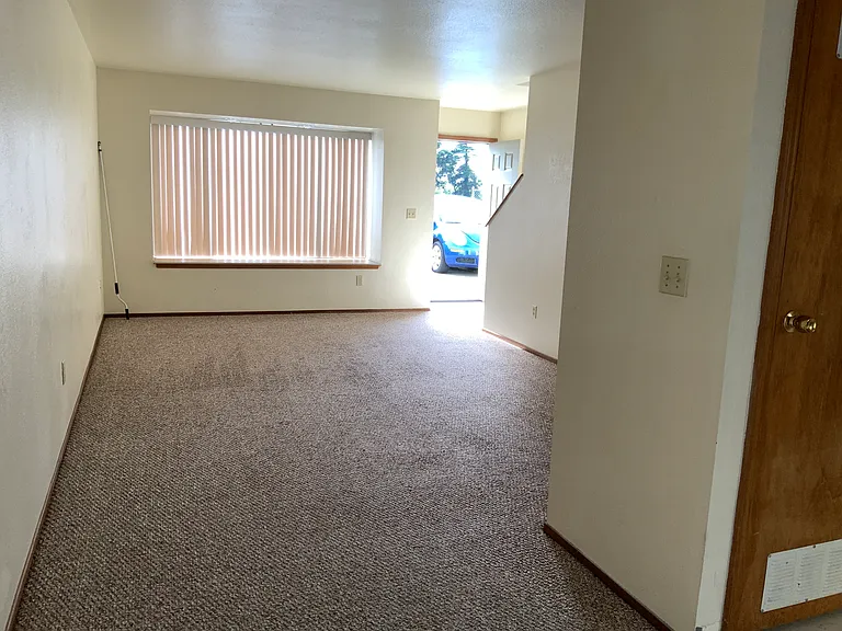 1223 Cousins St #A — Photo 13