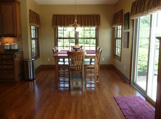 2639 Bayshore Ct, Lewis Center, OH