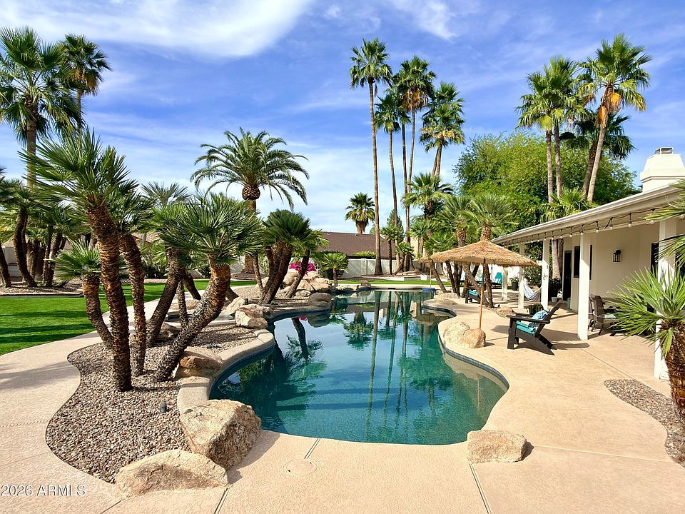 1st image of 1390 N VALENCIA Drive