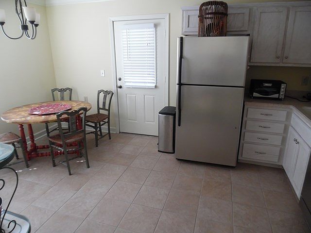 1st image of 301 Edinburg Way