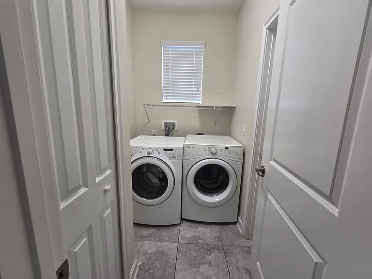 4618 Saint Bernard Dr — Photo 18
