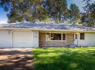 3049 County Line Rd, Portage, IN 46368