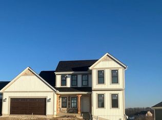 805 Viewpoint AVENUE, Waukesha, WI