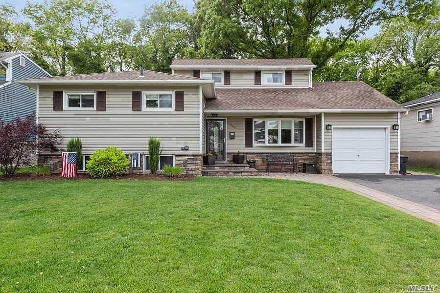 1st image of 1364 Lakeshore Dr