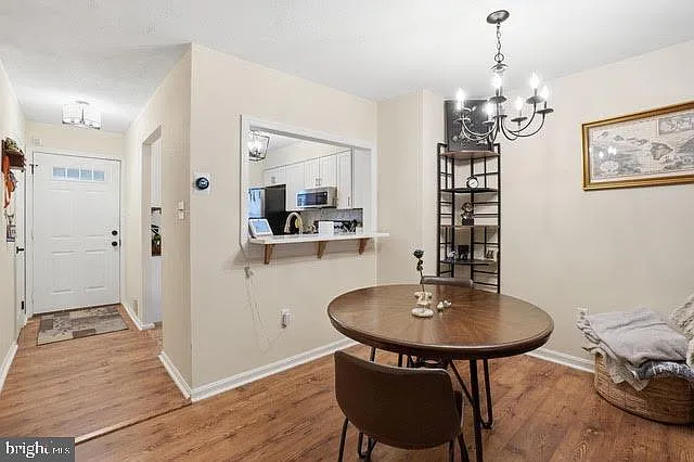 6320 Chimney Wood Ct — Photo 10