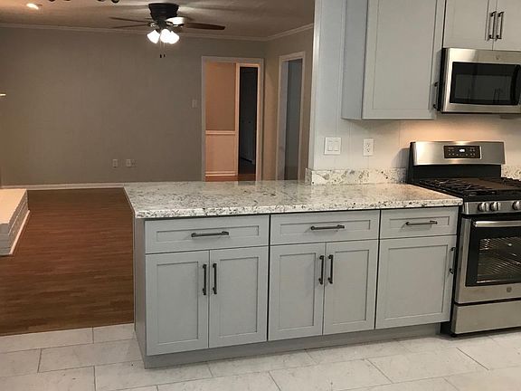 3rd image of 315 Alyene Dr
