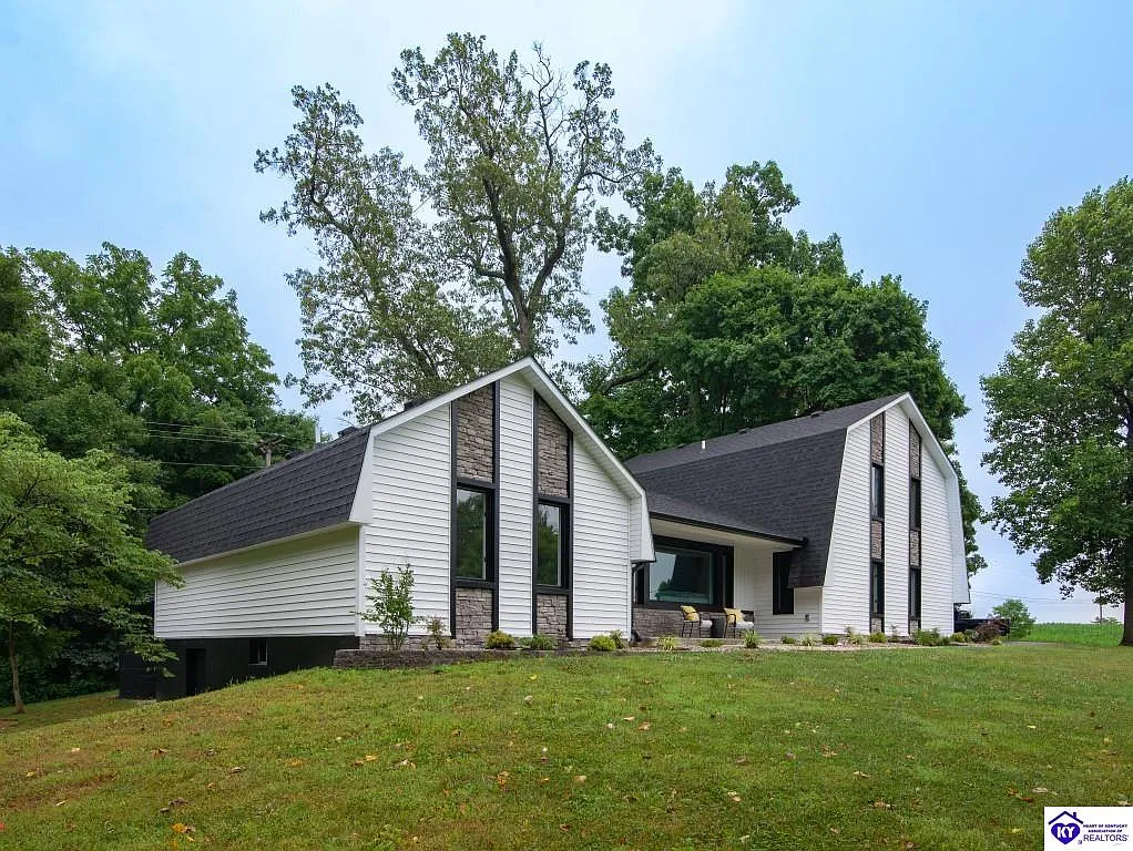 1215 Pear Orchard Rd photo 1