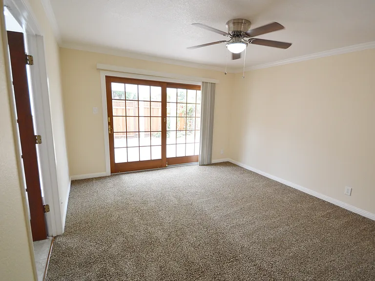 3471 Windsor Ct — Photo 16