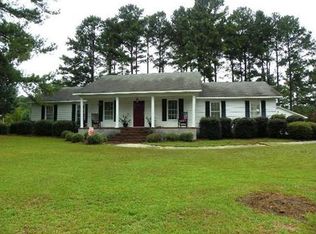 405 Holly Dr, Dublin, GA 31021
