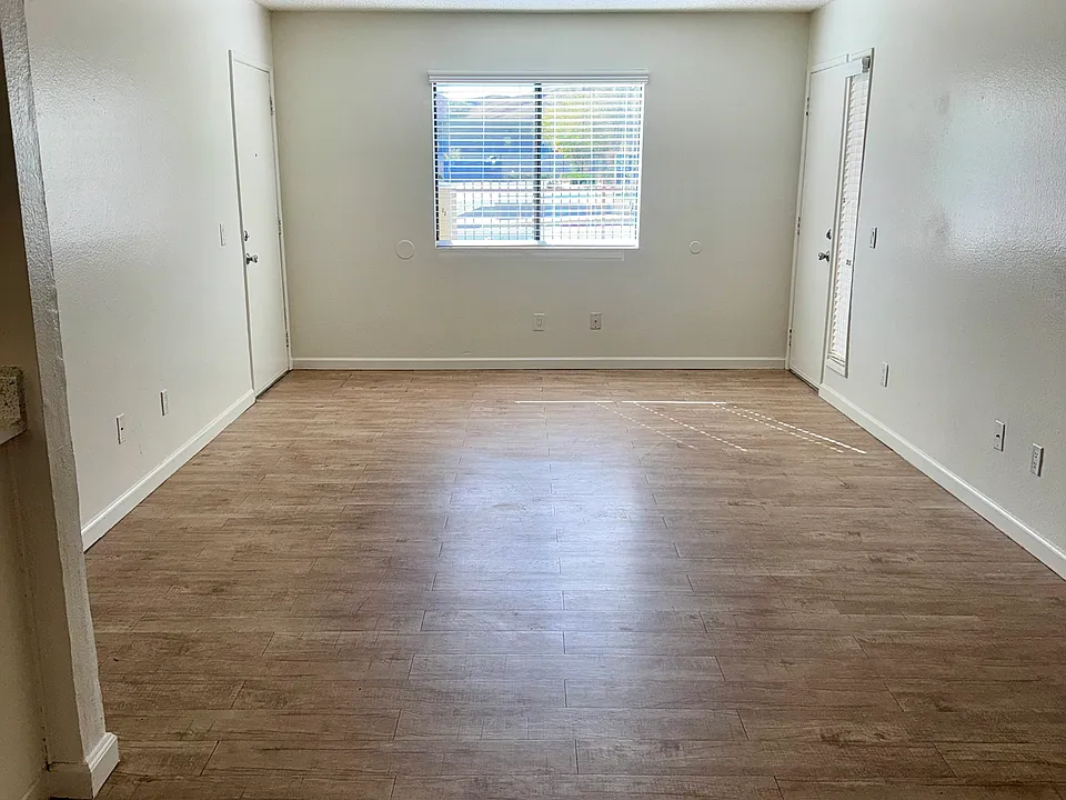 Mountain Gate Apartments