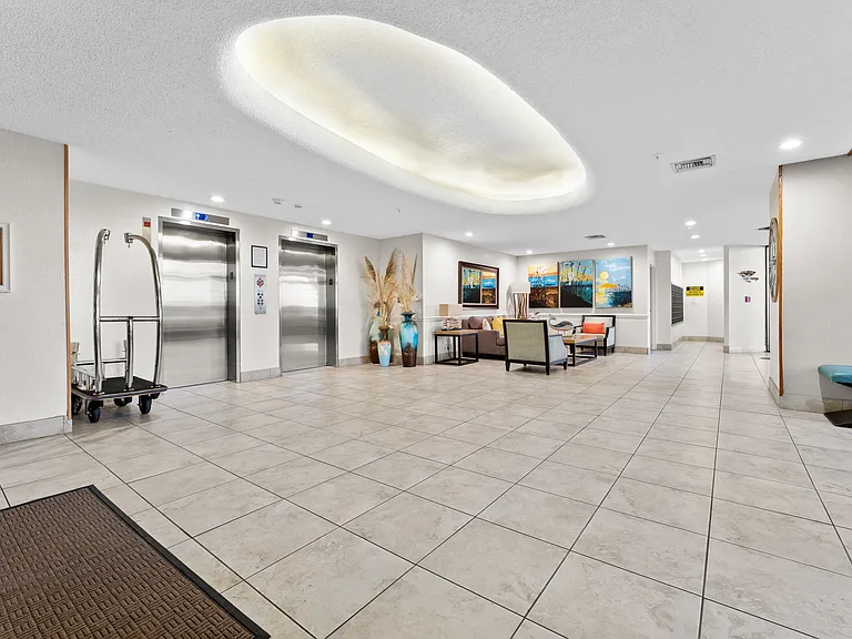 6287 Bahia Del Mar Cir #312 — Photo 35