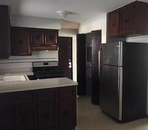 5th image of 3042 N Central Ave #102-Z