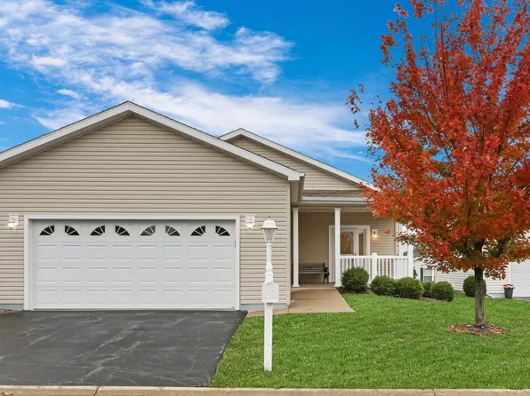 1824 Blue Ribbon Ln, Grayslake, IL 60030
