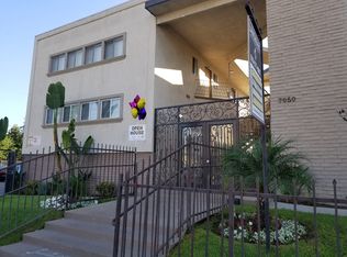 7050 Woodman Ave #10, Van Nuys, CA 91405