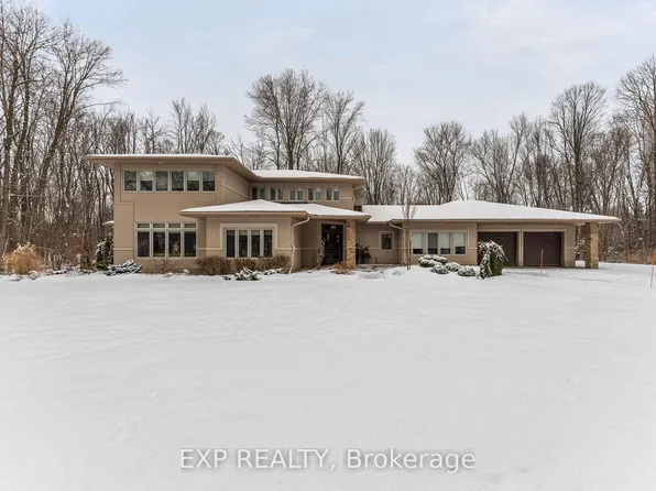 5759 Queenscourt Cres, Ottawa, ON K4M 1K3