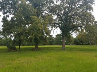 10 Lake Estates Dr, Montgomery, TX 77356
