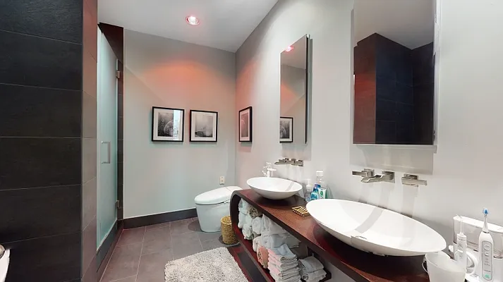 Rented by City Connections Realty | media 4