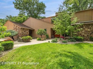 2877 Nottingham Dr W, Saginaw, MI
