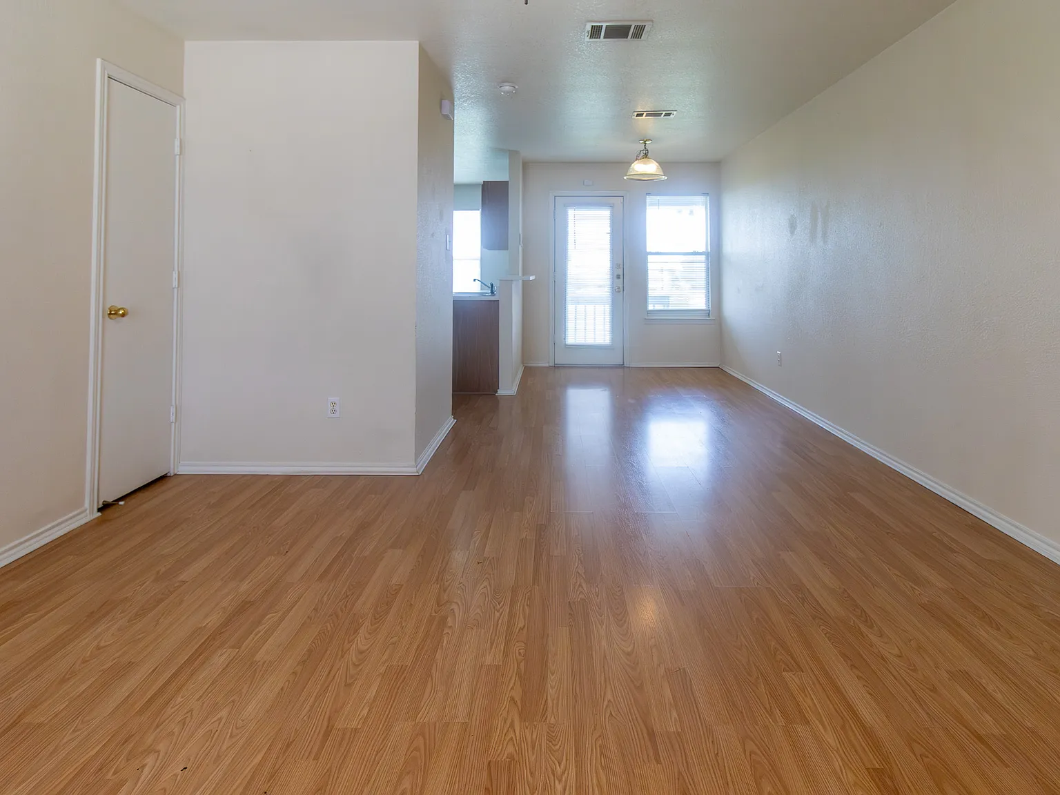 5710 Greengate Drive - C — Photo 4