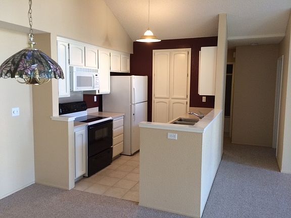 4th image of 1756 Vista Del Sol