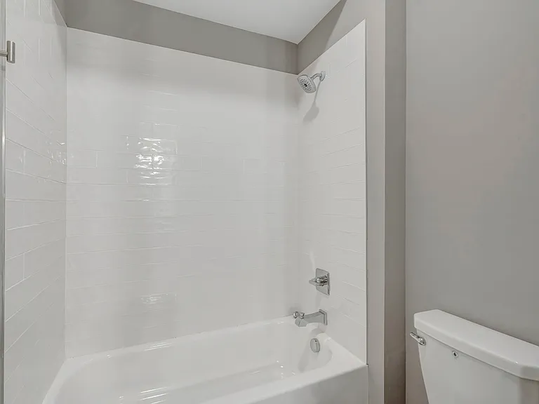 106B Lafayette Ct — Photo 16