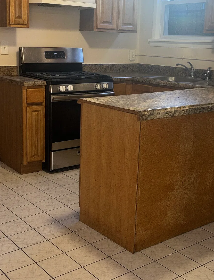 3 bed, 1000 sqft, $2,250 — Photo 1