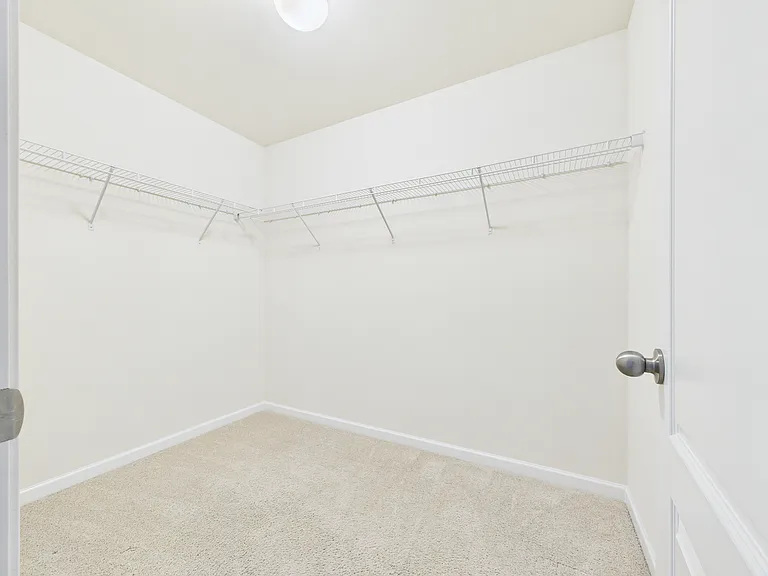 6005 Sweetbay Ln — Photo 12