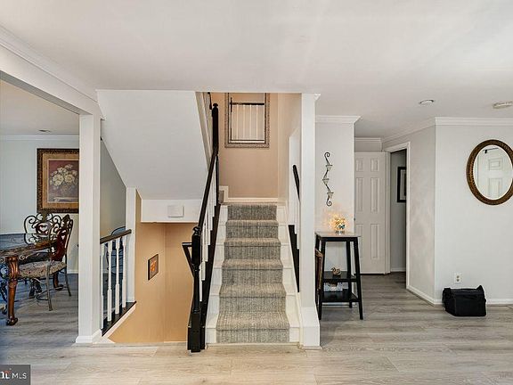 3rd image of 6638 Briarleigh Way