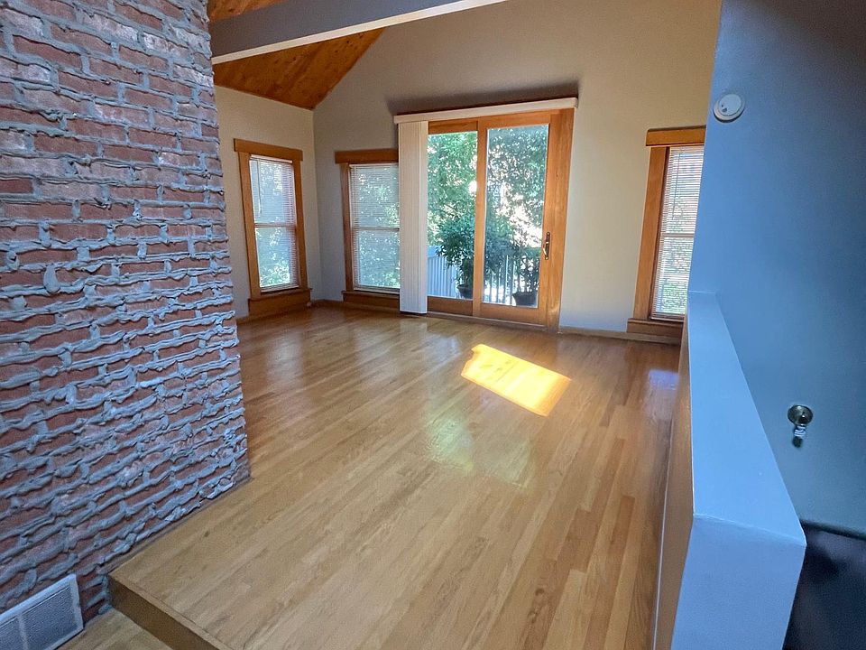1st image of 1418 N North Park Ave #2