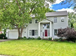 1035 Countryside Dr, Medina, OH