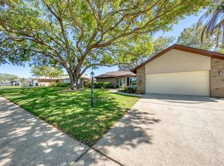 13964 106th Ave, Largo, FL 33774