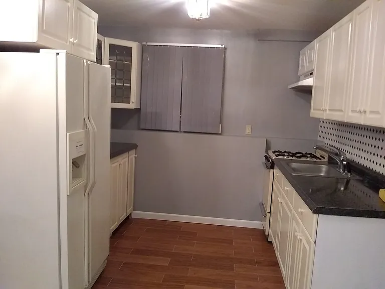 22 Claudia Pl — Photo 9