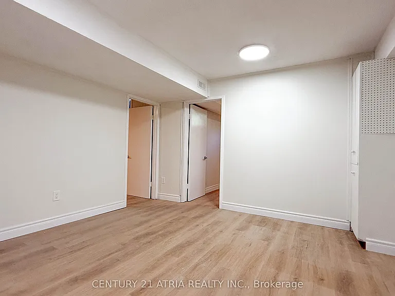 151 Fenn Ave — Photo 2