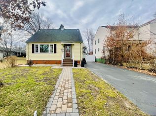 311 2nd Ave, Hightstown, NJ 08520